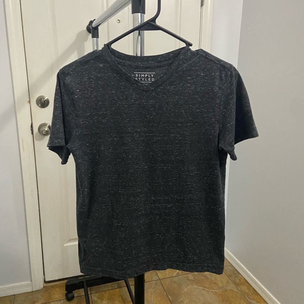 Simply styled boys v neck tee. Medium